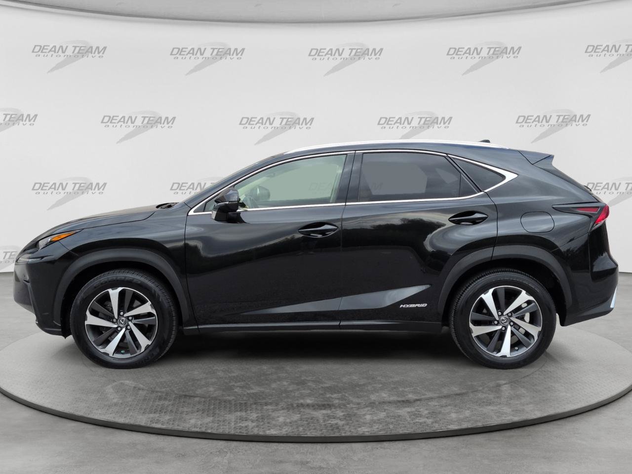 Used 2018 Lexus NX 300h AWD w/ Premium Package image 4