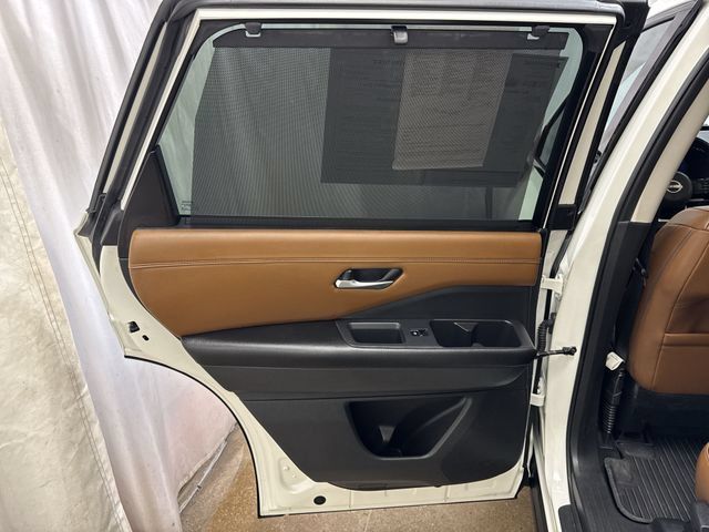 Used 2024 Nissan Pathfinder Platinum w/ Cargo Package FWD image 25