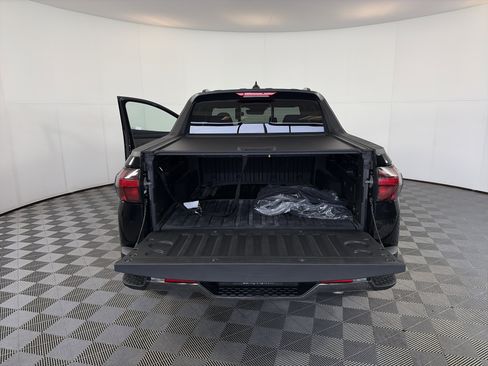 Certified 2025 Hyundai Santa Cruz Limited image 14