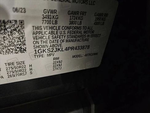 Used 2023 GMC Yukon XL Denali AWD/4WD image 24
