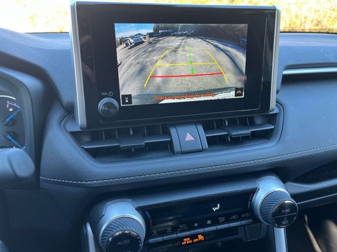 Used 2025 Toyota RAV4 LE image 17