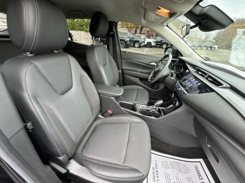 Used 2023 Buick Encore GX Preferred w/ Cold Weather Comfort Package image 29