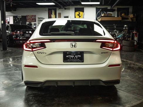 Used 2022 Honda Civic Sport image 6
