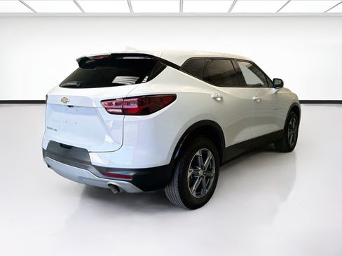 Used 2025 Chevrolet Blazer LT AWD/4WD image 4