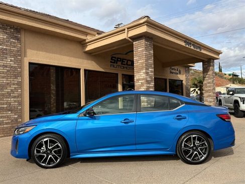 Used 2024 Nissan Sentra SR image 3