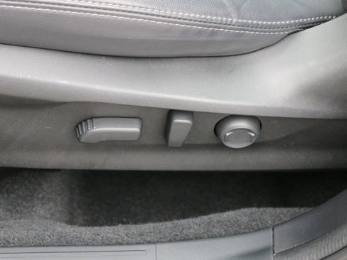 Used 2023 Subaru Forester Touring image 29