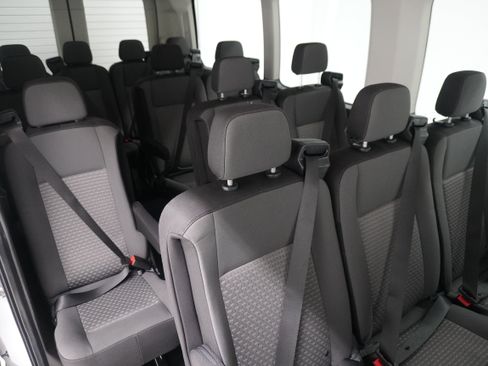 Used 2022 Ford Transit 350 XLT RWD image 9