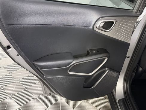 Used 2024 Kia Soul LX w/ Option Group 015 FWD image 27