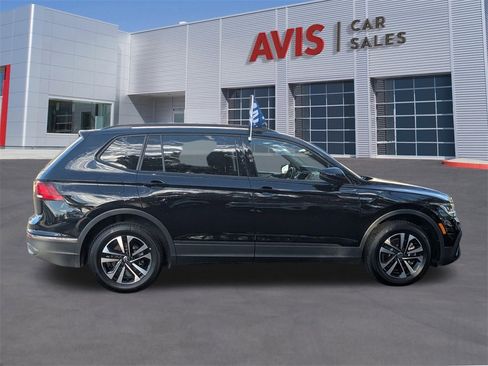 Used 2024 Volkswagen Tiguan S image 5