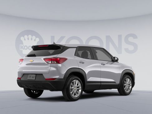 Used 2024 Chevrolet TrailBlazer LS image 4