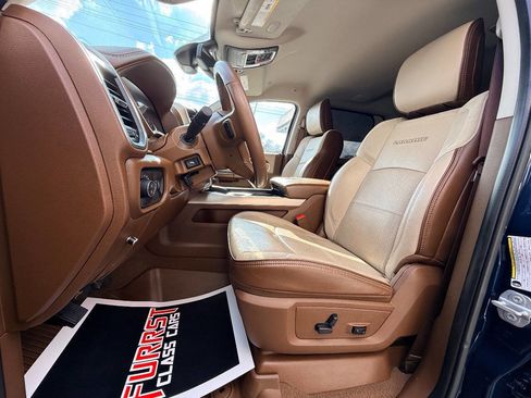 Used 2023 RAM 3500 Laramie image 23