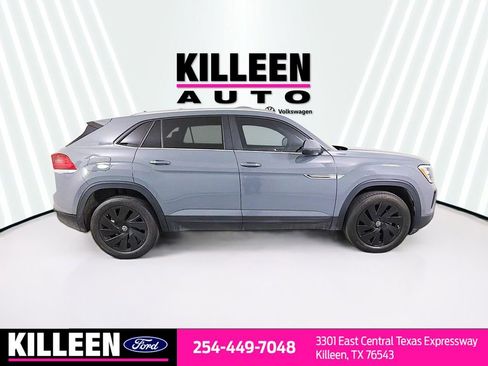 Used 2024 Volkswagen Atlas Cross Sport SE image 9