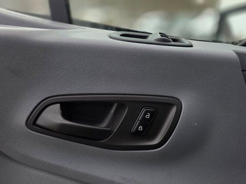 Used 2018 Ford Transit 250 148 Medium Roof image 20