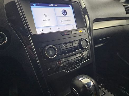 Used 2019 Ford Explorer XLT w/ Equipment Group 201A image 30