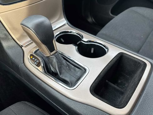 Used 2016 Jeep Grand Cherokee Laredo w/ Quick Order Package 23E image 30