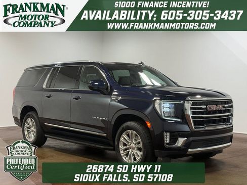 Used 2024 GMC Yukon XL SLT image 1
