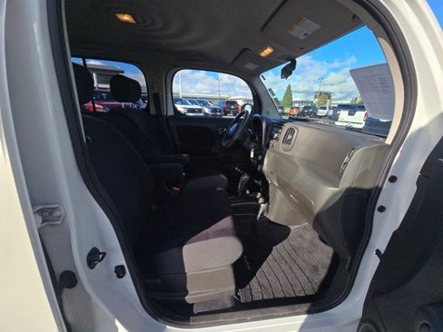 Used 2013 Nissan Cube 1.8 S w/ Interior Designer Pkg image 11