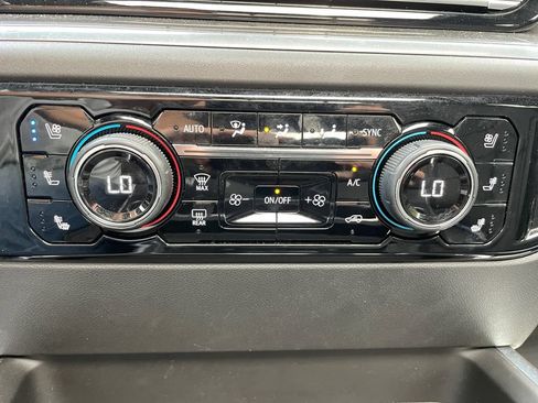 Certified 2024 Chevrolet Silverado 3500 High Country w/ High Country Premium Package AWD/4WD image 28