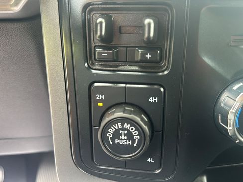 Used 2024 Ford F150 XLT w/ Equipment Group 302A MID AWD/4WD image 31