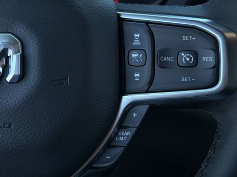 New 2026 RAM 1500 4x4 Crew Cab image 28