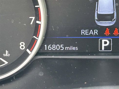 Used 2024 Nissan Murano Platinum w/ Cargo Package image 23