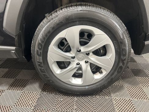 Used 2023 Toyota RAV4 LE image 32