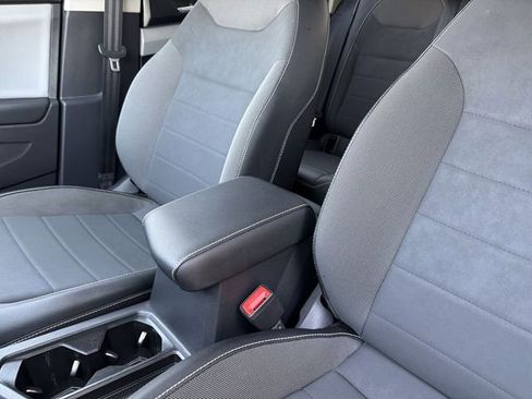 Used 2022 Volkswagen Taos SE image 21