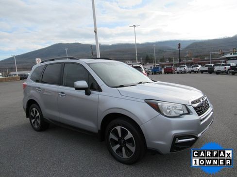 Used 2017 Subaru Forester 2.5i Premium image 1
