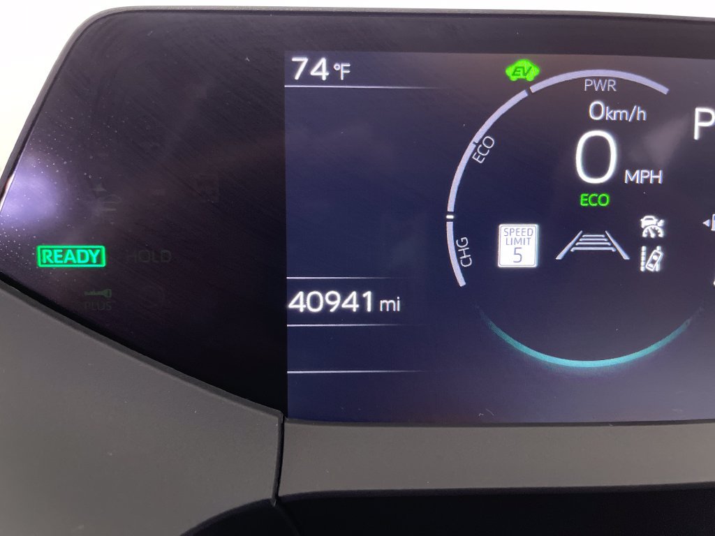 Certified 2024 Toyota Prius LE FWD image 19