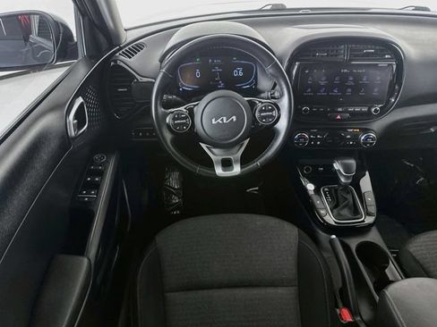 Used 2024 Kia Soul EX FWD image 22