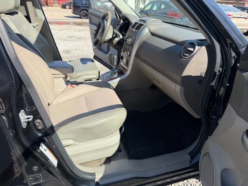 Used 2012 Suzuki Grand Vitara Limited image 16