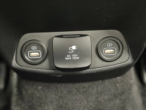 Used 2023 Hyundai Santa Fe Limited AWD/4WD image 16