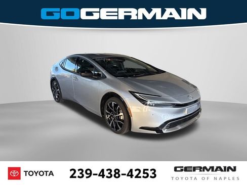 Used 2025 Toyota Prius Plug-In Hybrid image 10