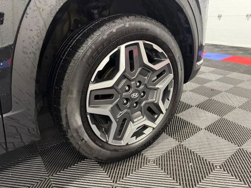 Used 2023 Hyundai Santa Fe Limited image 4