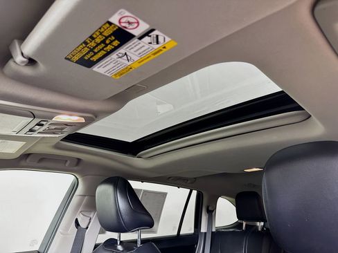 Certified 2024 Toyota Highlander XLE AWD/4WD image 21