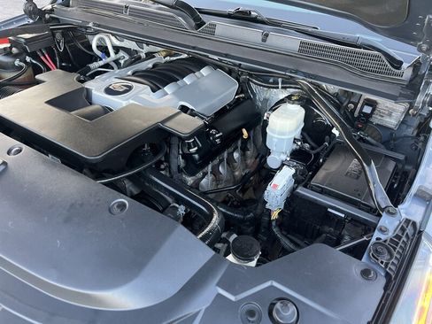 Used 2016 Cadillac Escalade ESV Luxury image 45