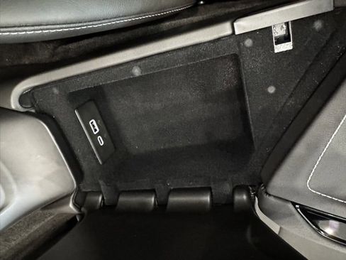 Used 2025 Chevrolet Corvette Stingray image 11