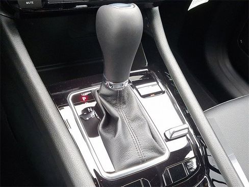 New 2026 Jeep Compass Limited image 10