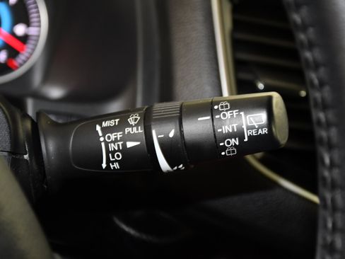 Used 2020 Honda Pilot Touring image 23