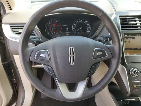 Used 2019 Lincoln MKC Premiere FWD image 22