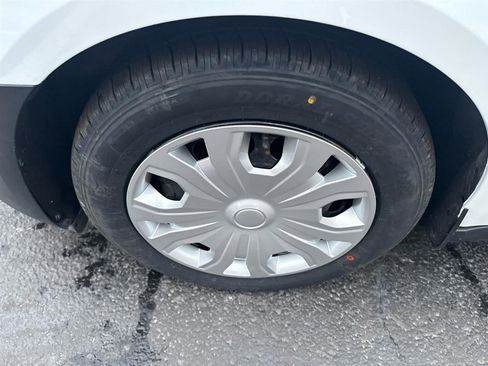 Used 2023 Ford Transit Connect XL image 11