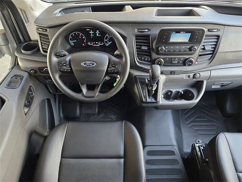 New 2025 Ford Transit 250 148 Medium Roof image 20