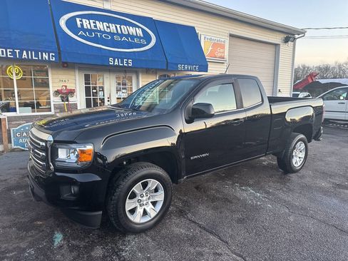 Used 2017 GMC Canyon SLE w/ SLE Convenience Package image 3