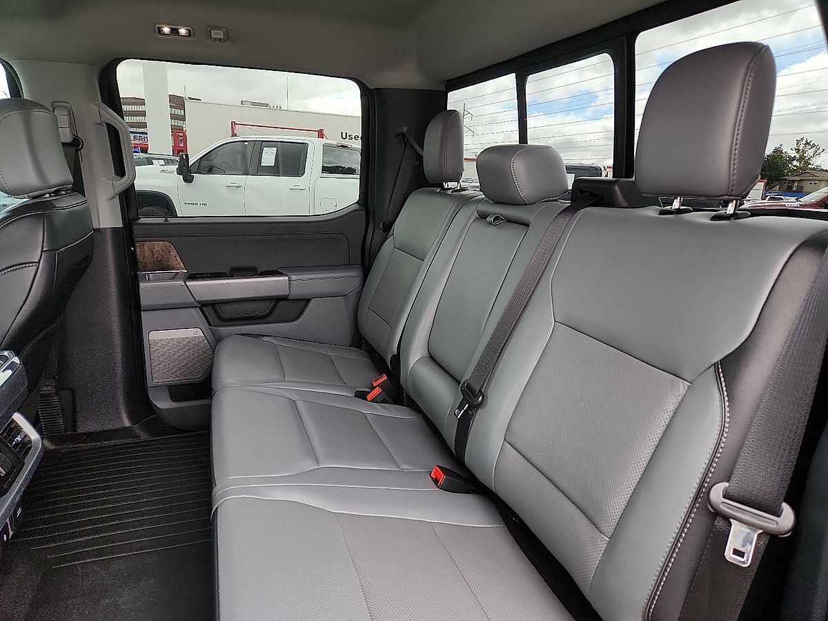 Used 2022 Ford F150 Lariat AWD/4WD image 5
