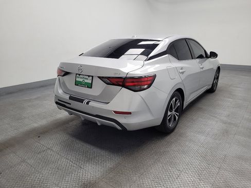 Used 2021 Nissan Sentra SV FWD image 9