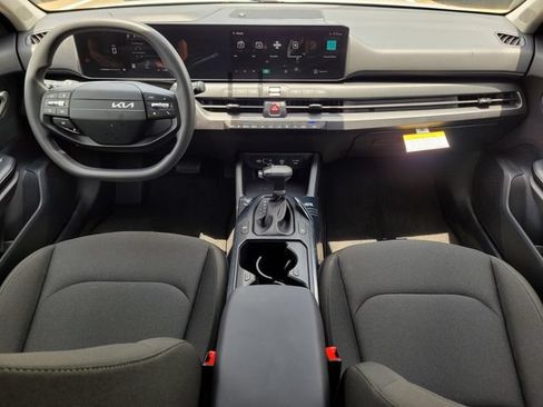 New 2026 Kia K4 FWD image 12