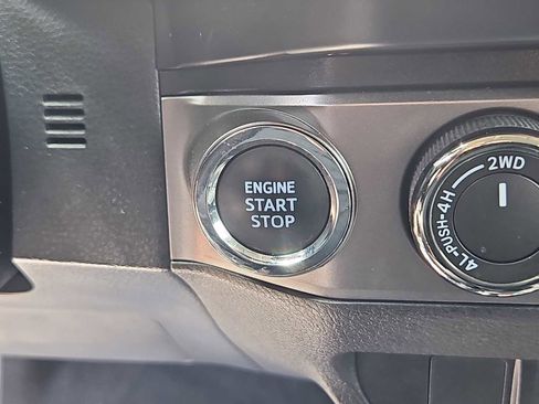 Used 2023 Toyota Tacoma SR5 AWD/4WD image 18