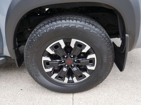 Used 2023 Nissan Frontier PRO-4X w/ Pro Convenience Package AWD/4WD image 33