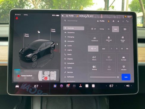 Used 2024 Tesla Model Y Long Range image 25