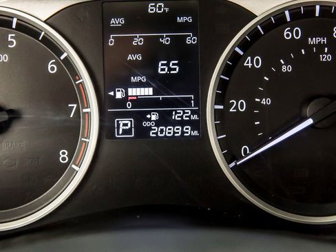 Used 2023 Nissan Versa S w/ Trunk Package image 16